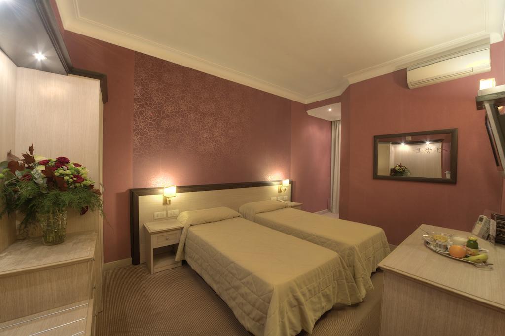 Hotel Galileo Rome Bagian luar foto