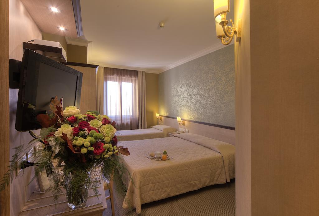 Hotel Galileo Rome Bagian luar foto