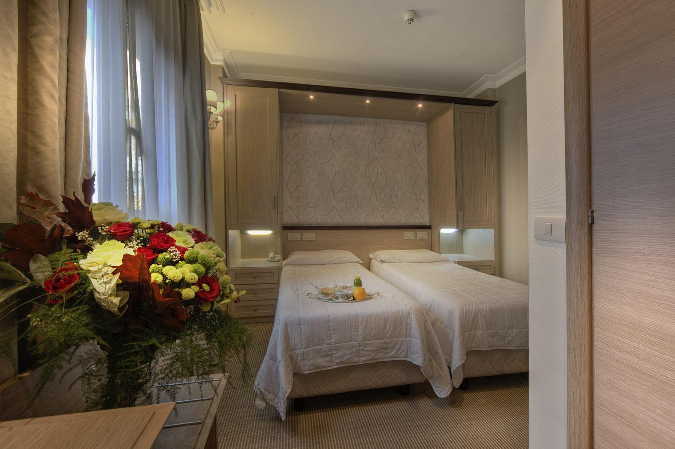 Hotel Galileo Rome Bagian luar foto