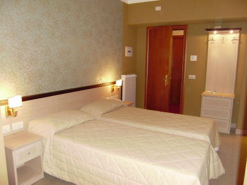 Hotel Galileo Rome Bagian luar foto